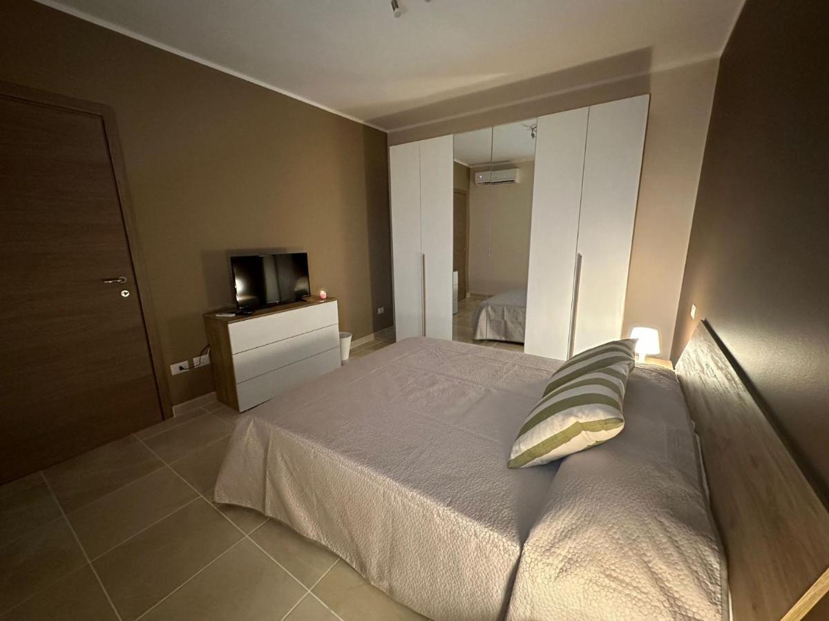 Desenzanino Apartment Twelve Desenzano del Garda Exterior foto